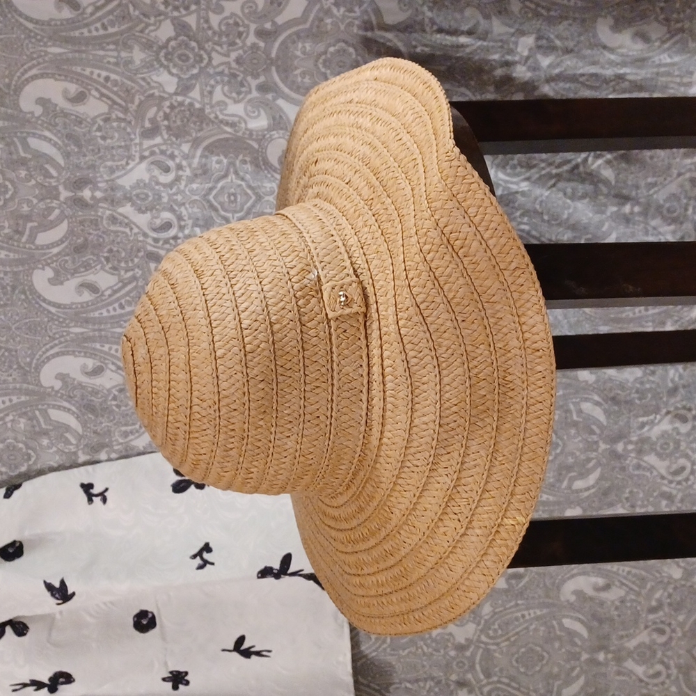 Juicy couture hat